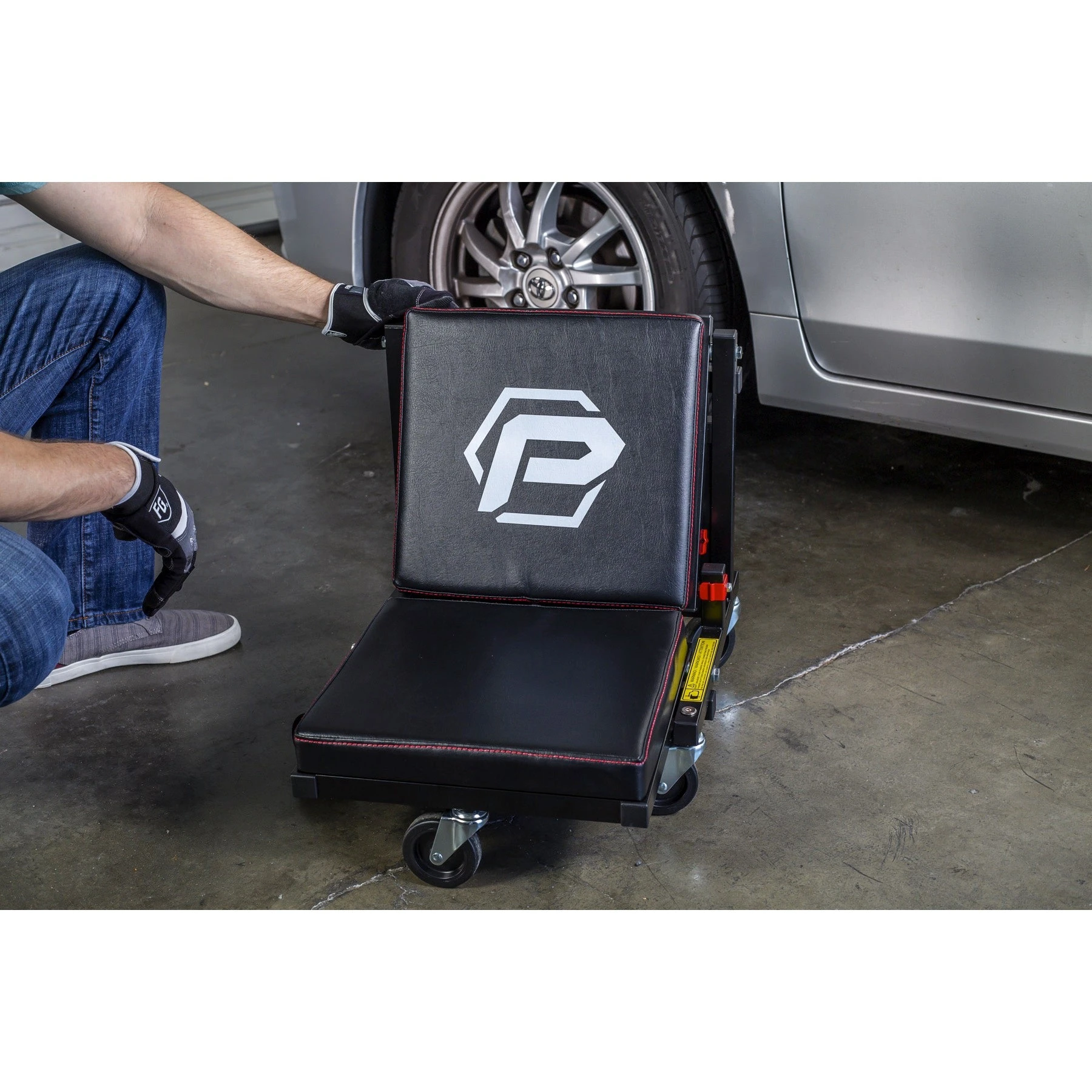 2-in-1 Low Creeper Seat / Roller Stool Powerbuilt 2-in-1 Low Creeper Seat / Roller Stool -Powerbuilt Shop