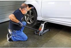 Powerbuilt 3000 Lb. Triple Lift Floor Jack -Powerbuilt Shop 81h9mfb4qzl. ac sl1500 1500x